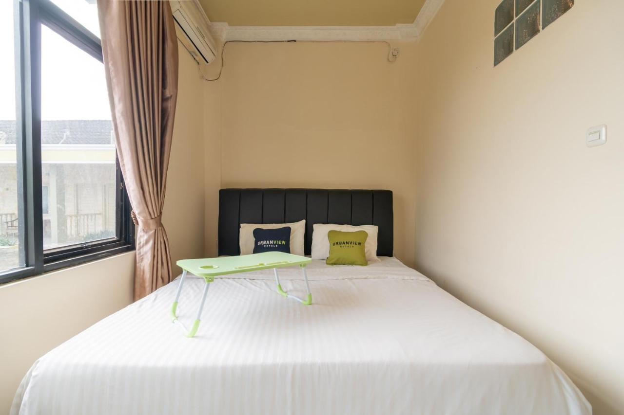Urbanview Hotel Nugraha Palembang By Reddoorz المظهر الخارجي الصورة