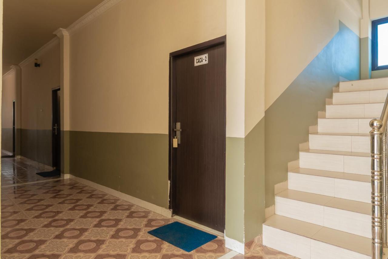 Urbanview Hotel Nugraha Palembang By Reddoorz المظهر الخارجي الصورة