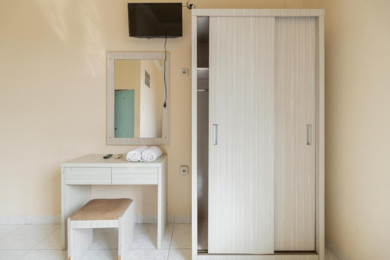Urbanview Hotel Nugraha Palembang By Reddoorz المظهر الخارجي الصورة
