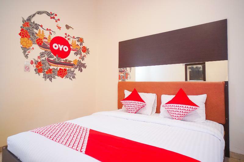 Urbanview Hotel Nugraha Palembang By Reddoorz المظهر الخارجي الصورة